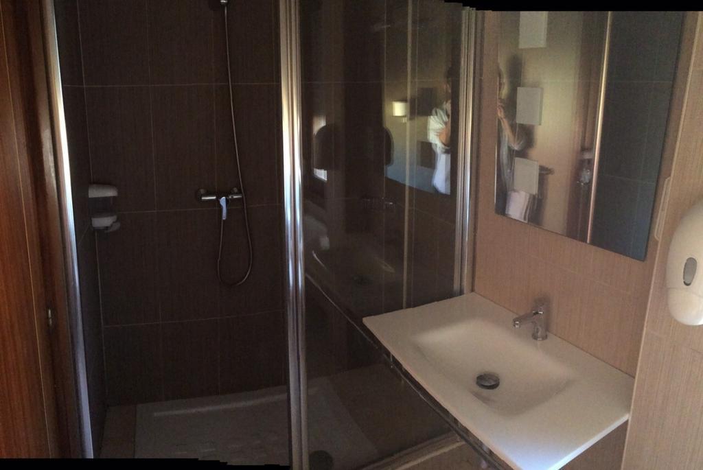 Hostal Mimosa Santander Værelse billede